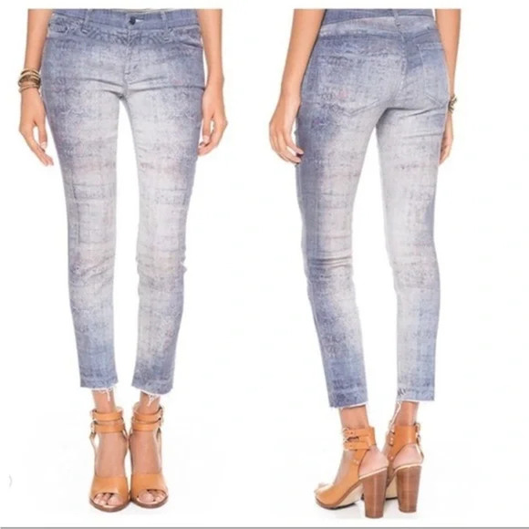MOTHER Denim - Mother The Looker Ankle Fray Relax Awhile 25 Blue Burnout Skinny Jeans Kilim